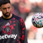 Bruno Fernandes Returns to Man United XI as Captain After Carrick Dropped Him