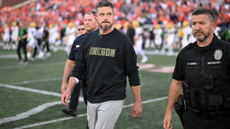 CFB Winners & Losers: Top 15 Crumbles as Oregon, Michigan Suffer Upsets