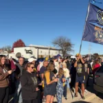 Hundreds of Fans Welcome Brewers Back to Milwaukee After World Series