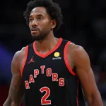 Kawhi Leonard Out 'Weeks' With Left Knee Swelling, Shams Reports