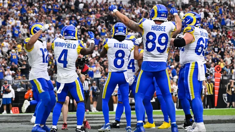 Matthew Stafford Sets Rams TD Pass Record in 35-21 Win Over Raiders