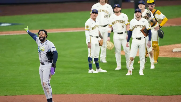 World Series 2026: Dozens exit field after Brewers' double play overturned